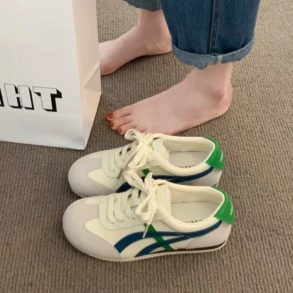 my-11134207-7ras8-m304nf96yud11b.webp Dexun Retro White Casual Sneakers