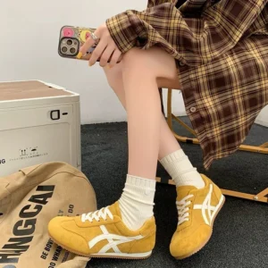 Lightweight Deerskin Flat Sneakers