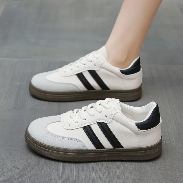 my-11134207-7rasf-m4lzpsdjjboo11.webp Low Top Platform Sneakers