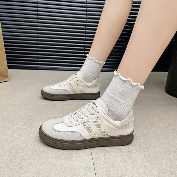 my-11134207-7rasj-m2j960zanlj18c.jpg Lace Stripe Casual Sneakers