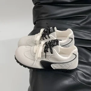 my-11134207-820l5-mieb26p1x0xu1a.webp Ultra Light Flat Casual Sneakers