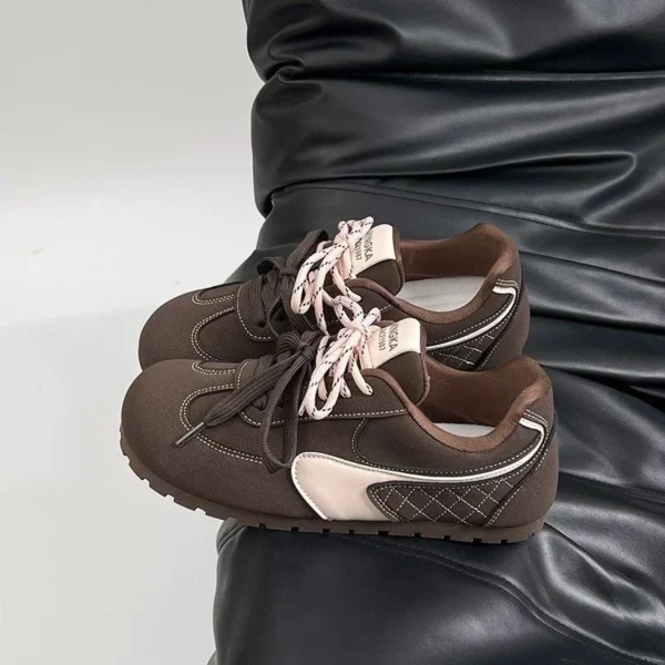 Ultra Light Flat Casual Sneakers
