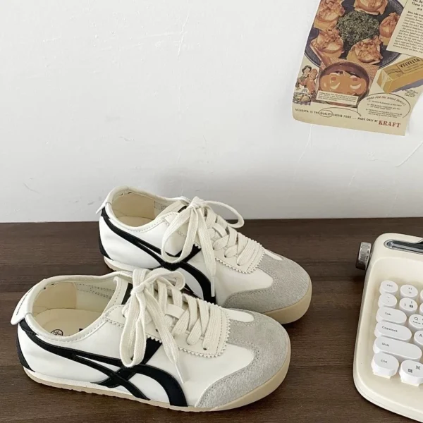 my-11134207-820l9-mp3d5hjywjcya5.webp Comfortable Flat Sneakers