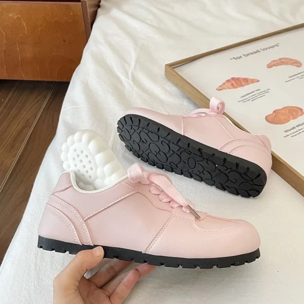 my-11134207-820lb-mi46lfyxefpe06.webp Lightweight Puffy Sneakers