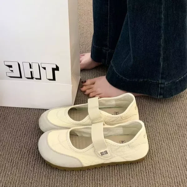 my-11134207-820lc-mfnlnnaun9xmd6.webp Breathable White Mary Jane Sneakers
