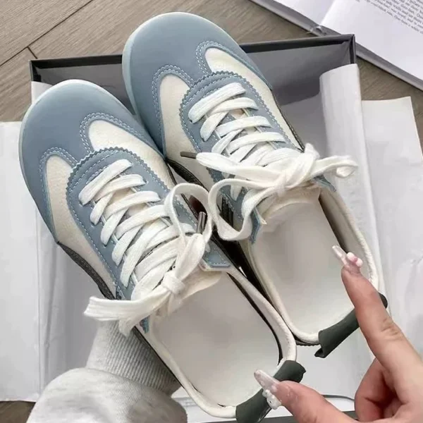 my-11134207-820lh-micv82sx7bpg8c.webp Comfortable Flat Sneakers